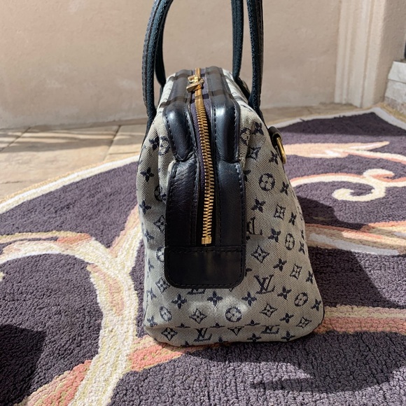 Louis Vuitton Monogram Lin Josephine PM Canvas. - Picture 3 of 9